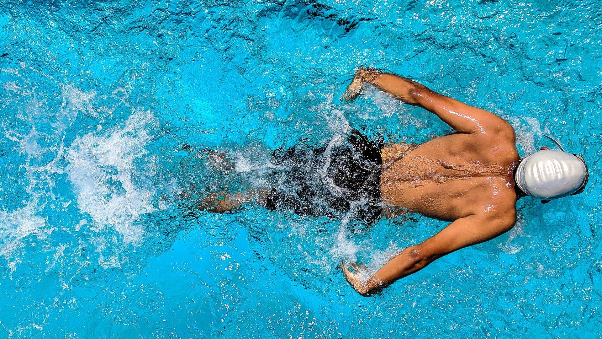 5 Swim Workouts When You're Looking for Low Impact - Bodybuilding.com